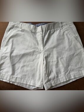 Land’n Sea Women's White Bermuda Shorts
